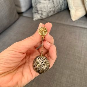 Vintage clip on earrings